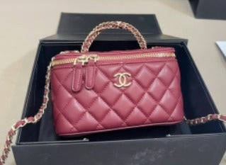 Vanity with Chain *High Quality*